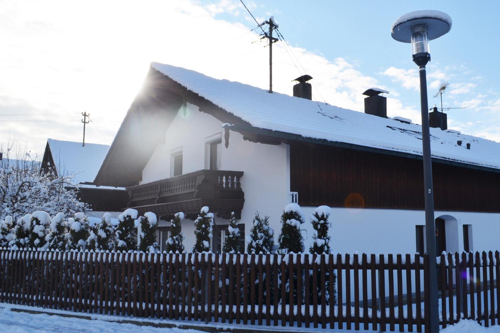 Ferienhaus Antdorfer Gartenglueck Exterior photo